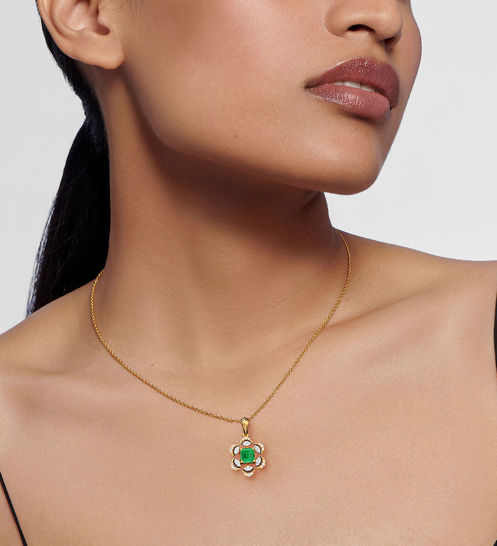 Esra Floral Diamond Pendant Set White Gold